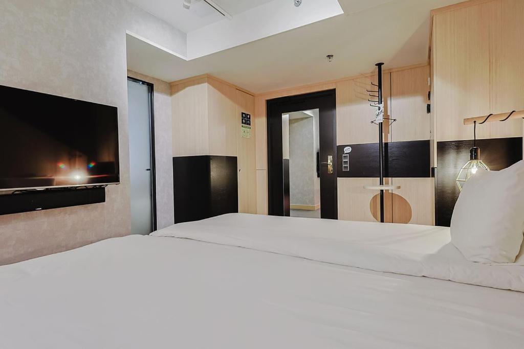 Hotel With Urban Deli Estocolmo Habitación foto